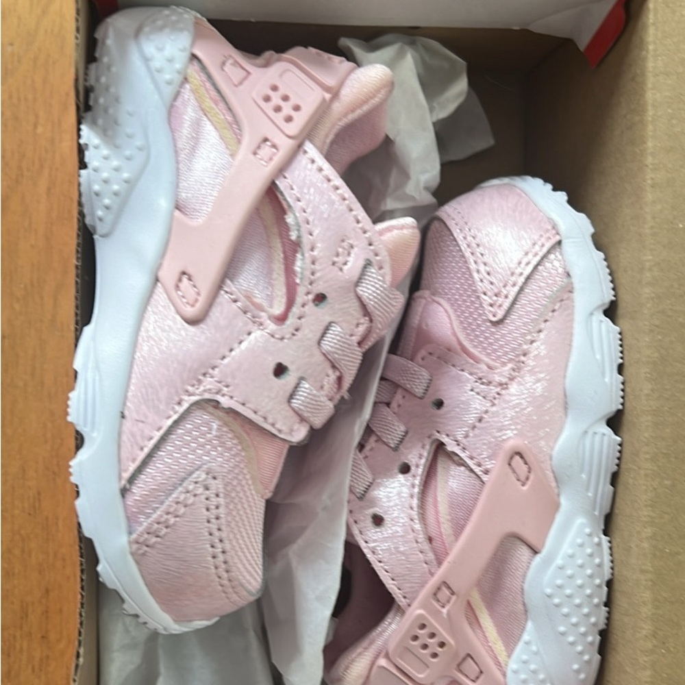 Toddler sneakers
